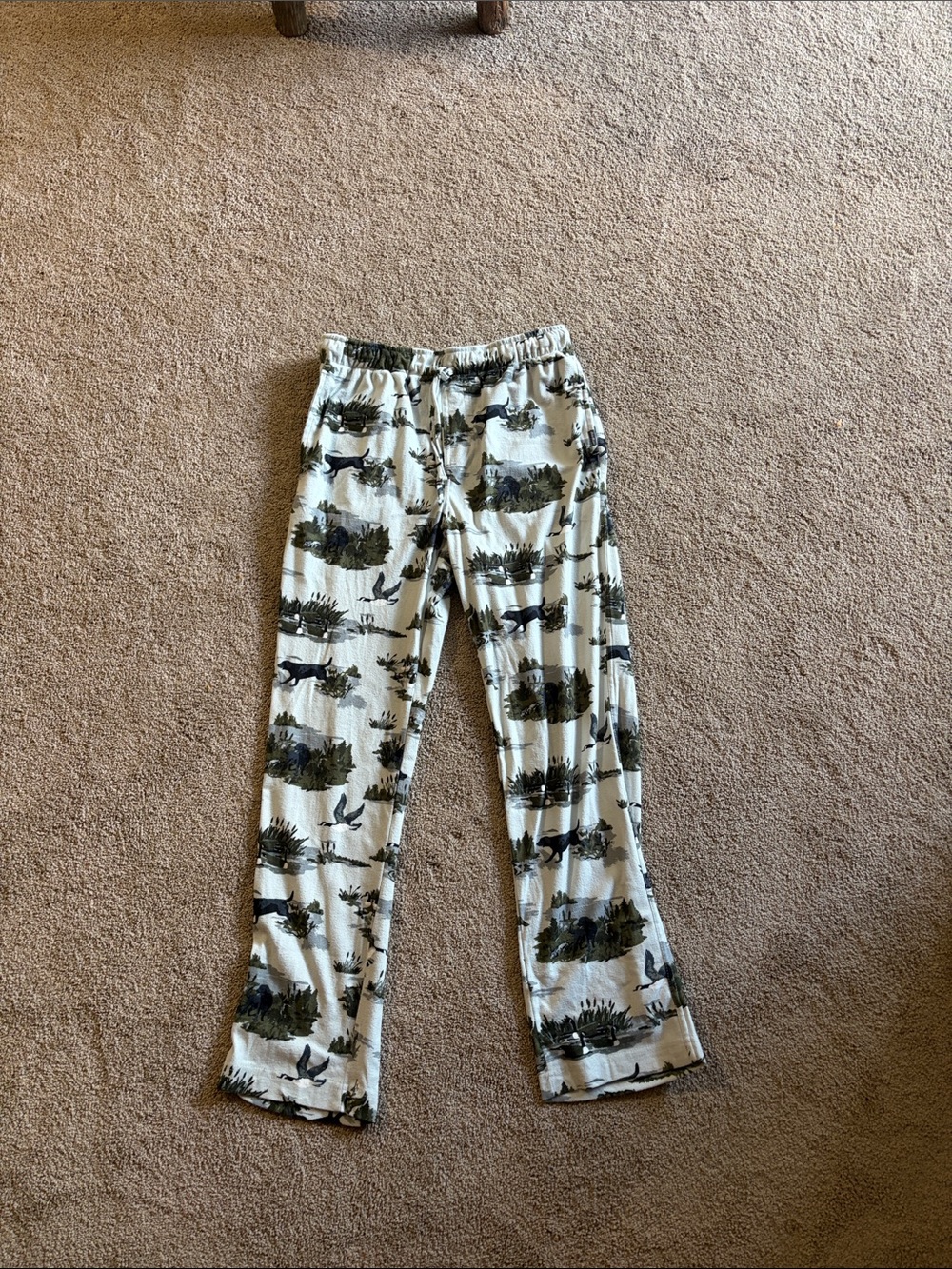 Eddie Bauer White Pajama Pants with Green and Black Wildlife Print